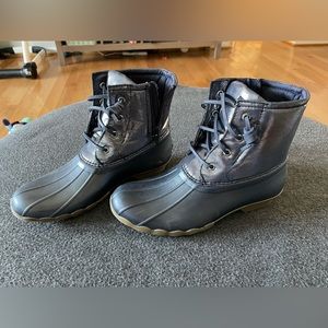 Brand New Big Kids Sperry Saltwater Duck Boots